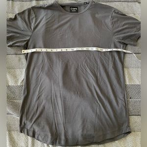 Cuts Large t shirt
